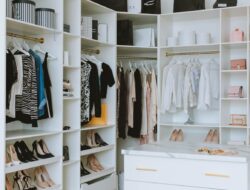 Wardrobe Wonders: The Art of Building a Stylish Capsule Collection