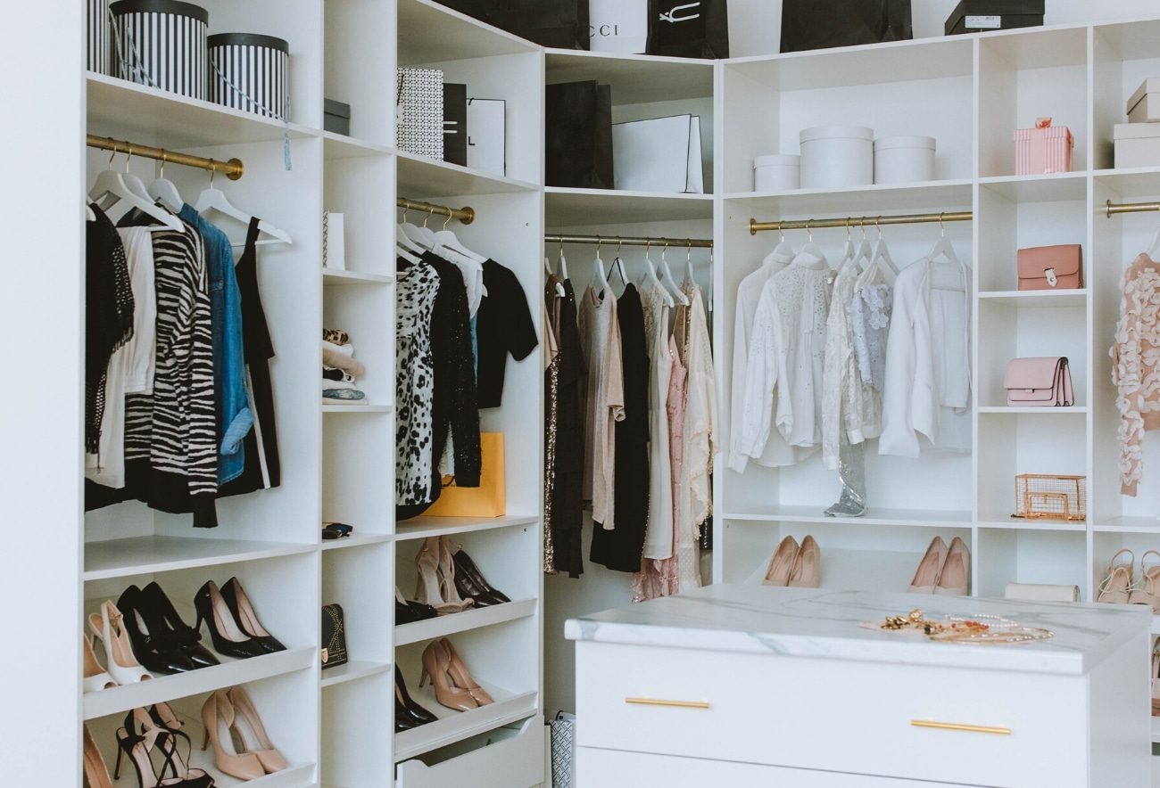 Wardrobe Wonders: The Art of Building a Stylish Capsule Collection how to build a sustainable capsule wardrobe